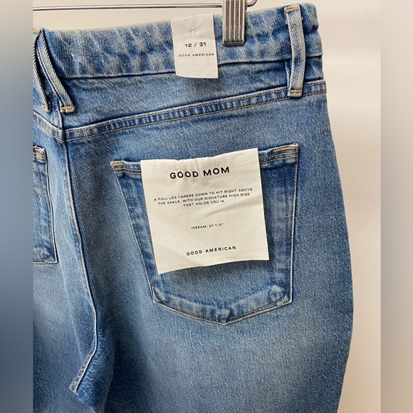BNWT Mom Jeans, Good American Premium Denim - Picture 4 of 5